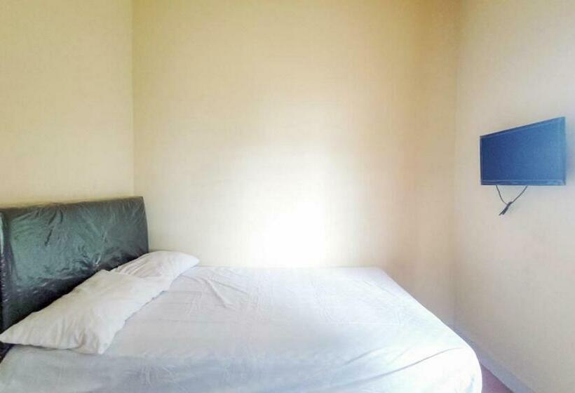 בית מלון כפרי Chandra Graha Guesthouse Palu