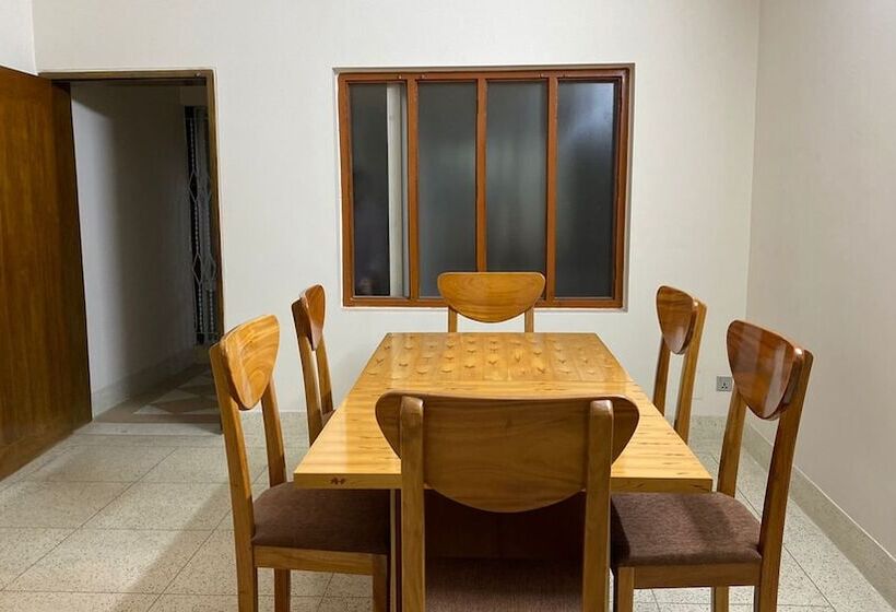 هتل Crown Palace Residence