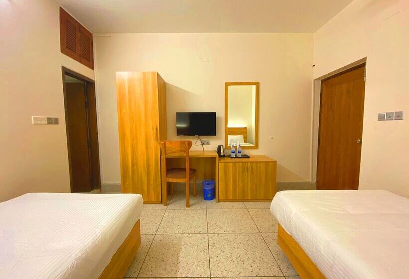 هتل Crown Palace Residence