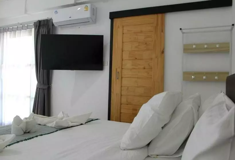 ホテル Laewan Guesthouse