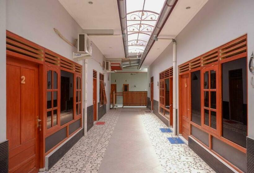 Hotel Wisma Sanggrahan Syariah Yogyakarta Mitra Reddoorz
