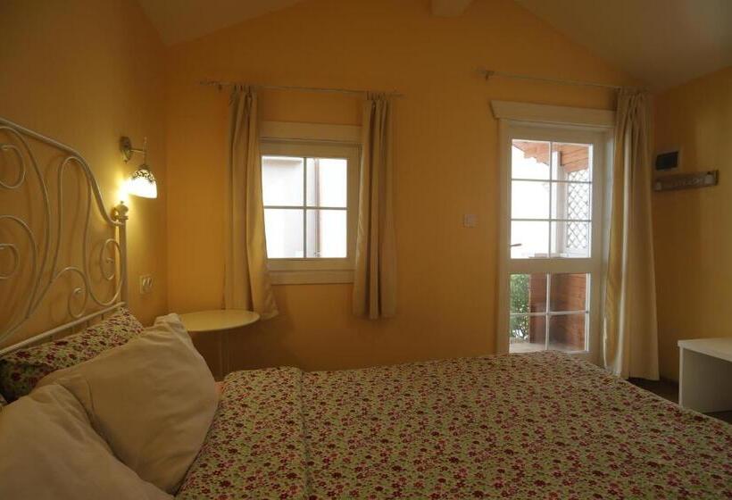 پانسیون Guest House Yanita