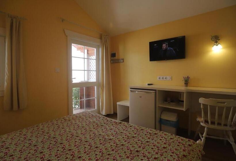 پانسیون Guest House Yanita