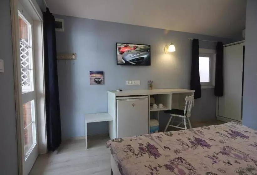 پانسیون Guest House Yanita
