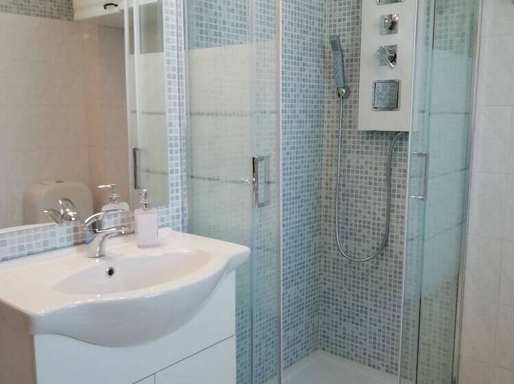 Two Rooms 30 Meters From The Sea Near Etna And Taormina And Catania