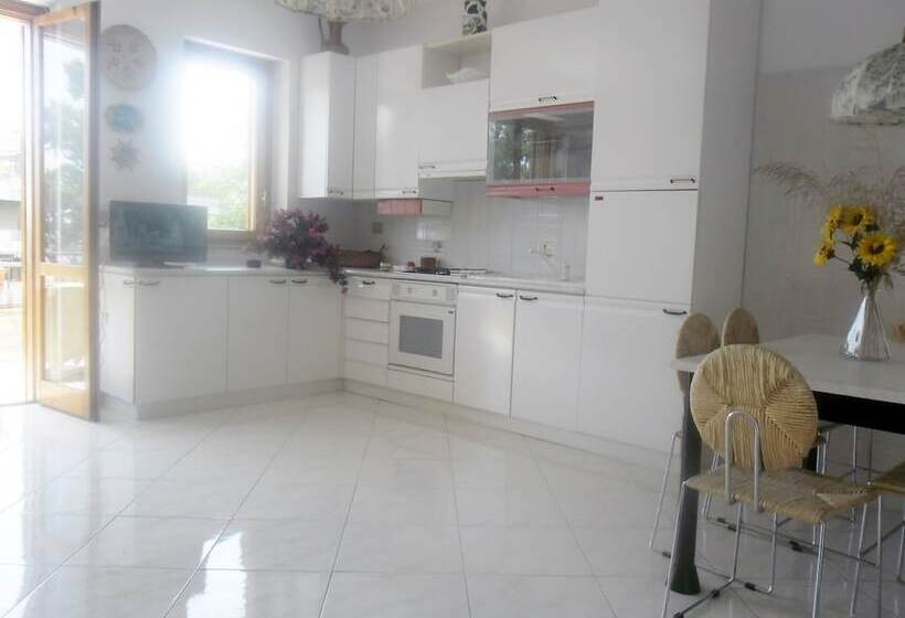 Two Rooms 30 Meters From The Sea Near Etna And Taormina And Catania