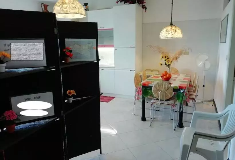 Two Rooms 30 Meters From The Sea Near Etna And Taormina And Catania