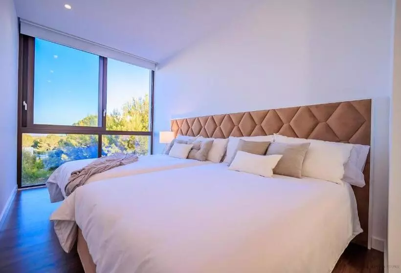 Villa Martin Stone  Las Colinas Golf Country