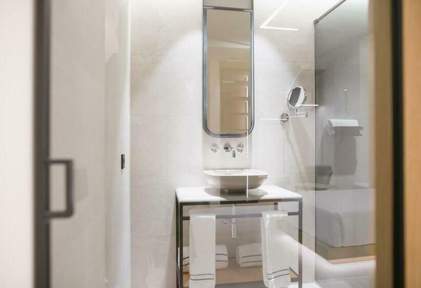 فندق Myr Puerta Serranos