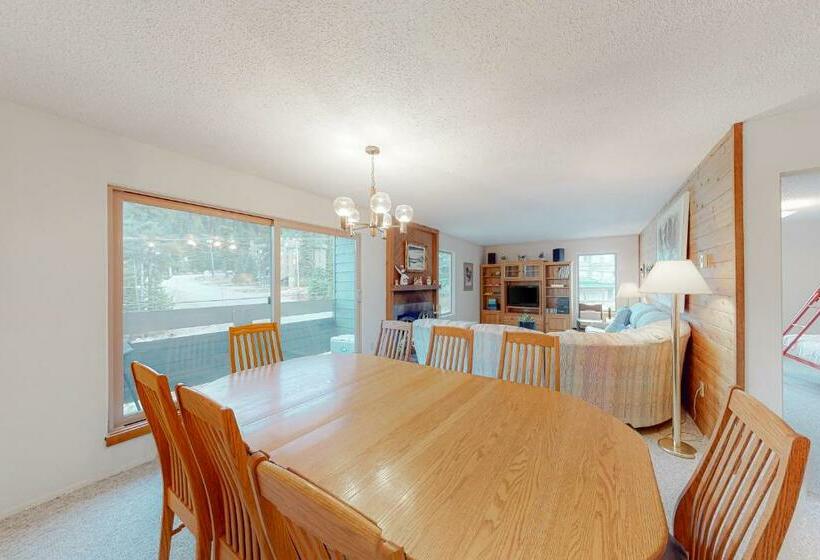 ホテル Powder Family   Ptarmigan Inn #302