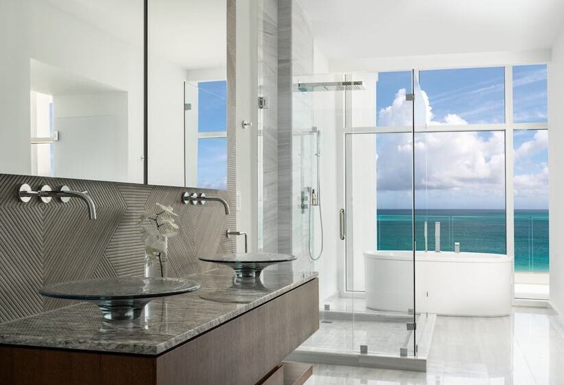 هتل The Ritz Carlton Residences, Turks & Caicos
