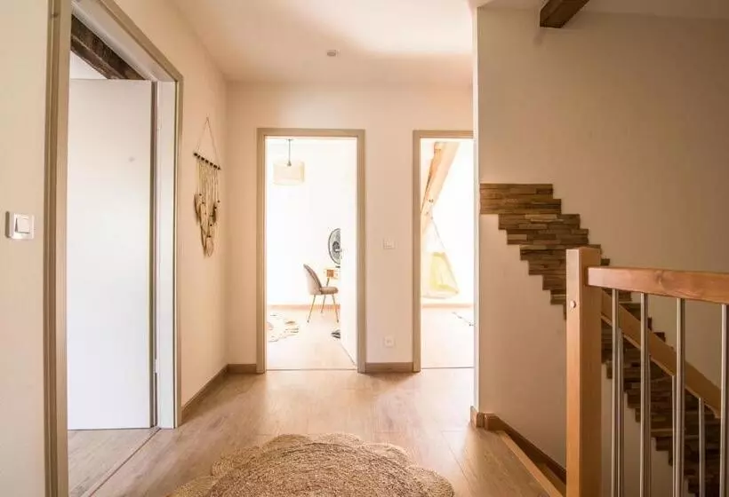 Maison   L Outsider   Forêt