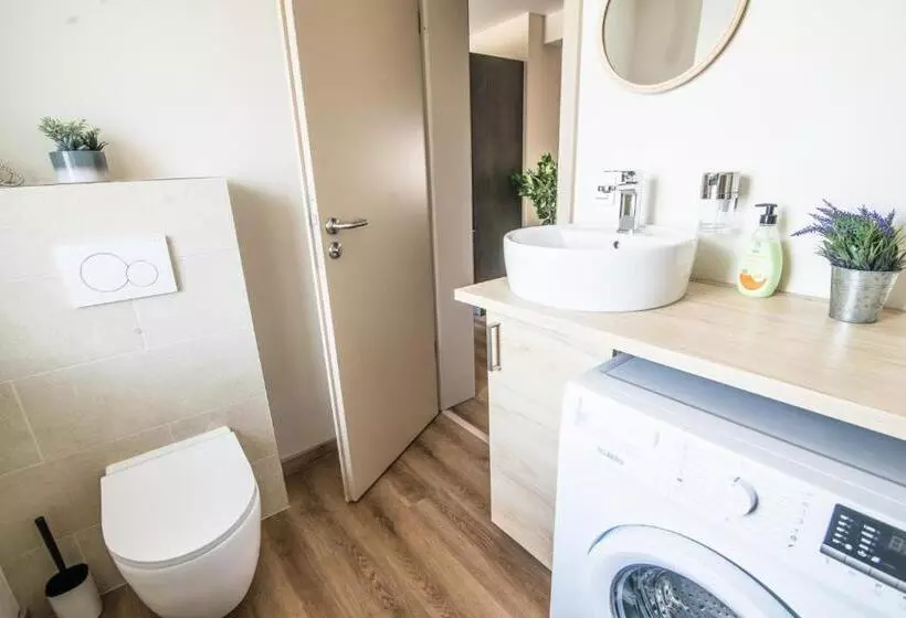 Maison   L Outsider   Forêt