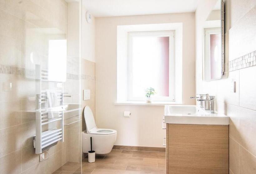 Maison   L Outsider   Forêt