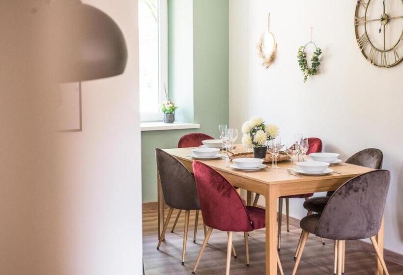 Maison   L Outsider   Forêt