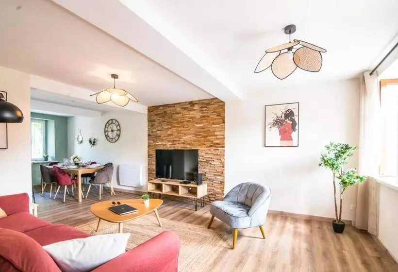 Maison   L Outsider   Forêt