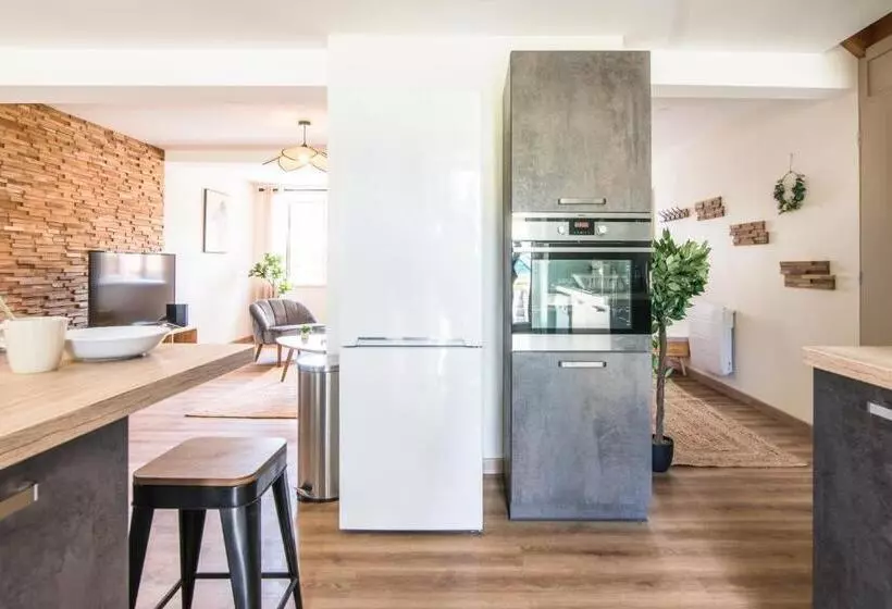 Maison   L Outsider   Forêt