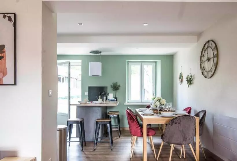 Maison   L Outsider   Forêt