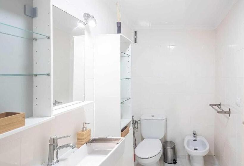 Le Family Palms My Home