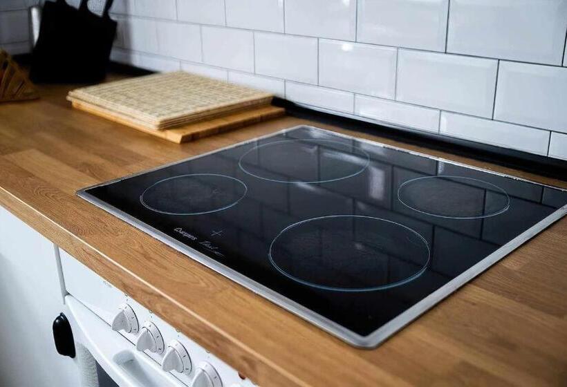 Le Family Palms My Home