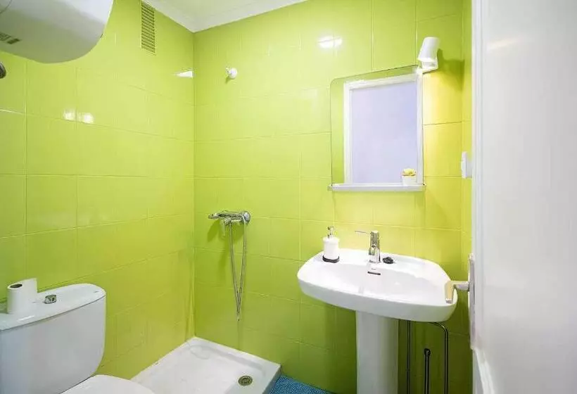 Le Family Palms My Home