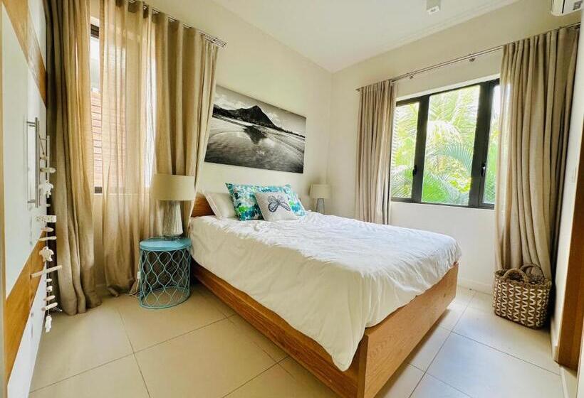 Luxury Waterfront Apartment