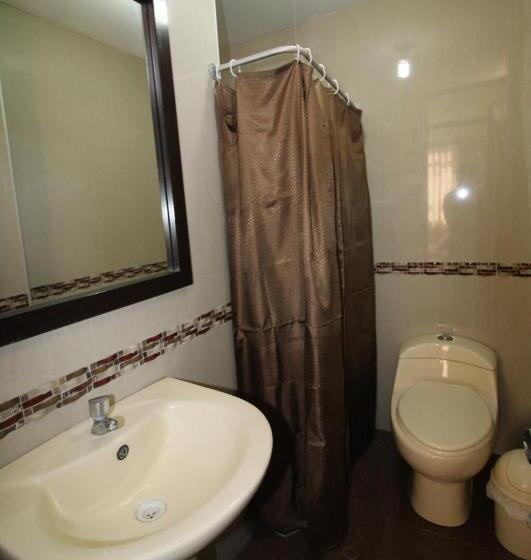 پانسیون Hostal Coral