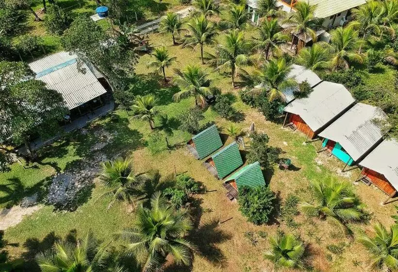 ペンション Piratas Cabanas Camping Bar