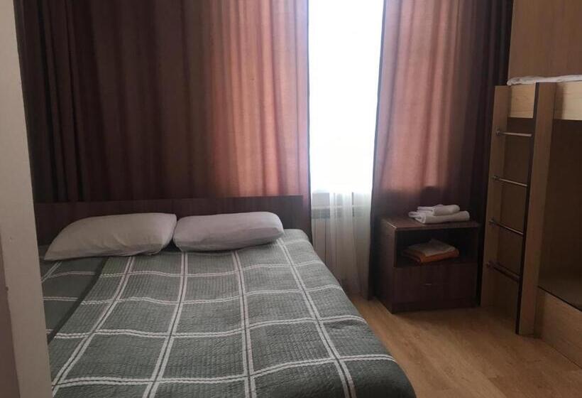 هاستل Forest Farm Aq Maral