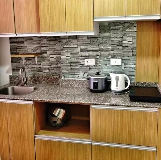 Ania Condo Stay
