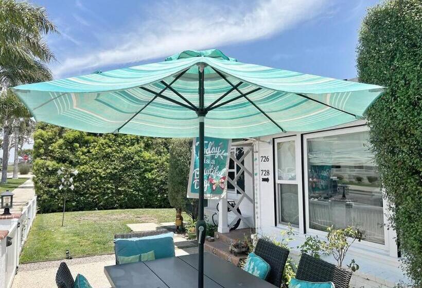 Cute Home 7 Blocks To Beach . Xbox . Bikes . Pets