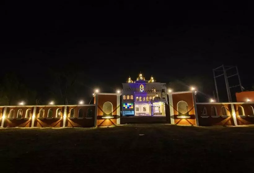 ホテル Rang Mahal Resort