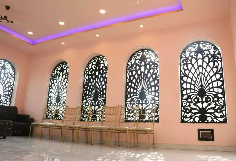 ホテル Rang Mahal Resort