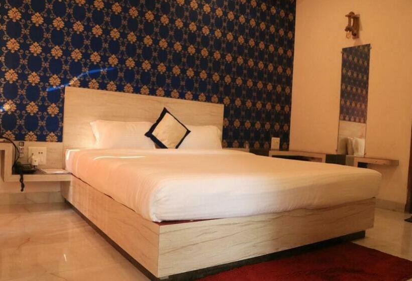 Hotel Rang Mahal Resort