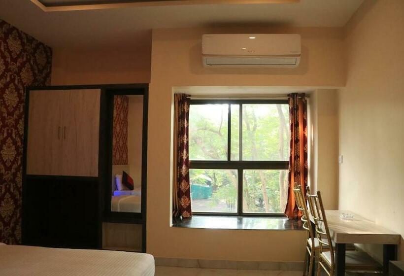 Hotel Rang Mahal Resort