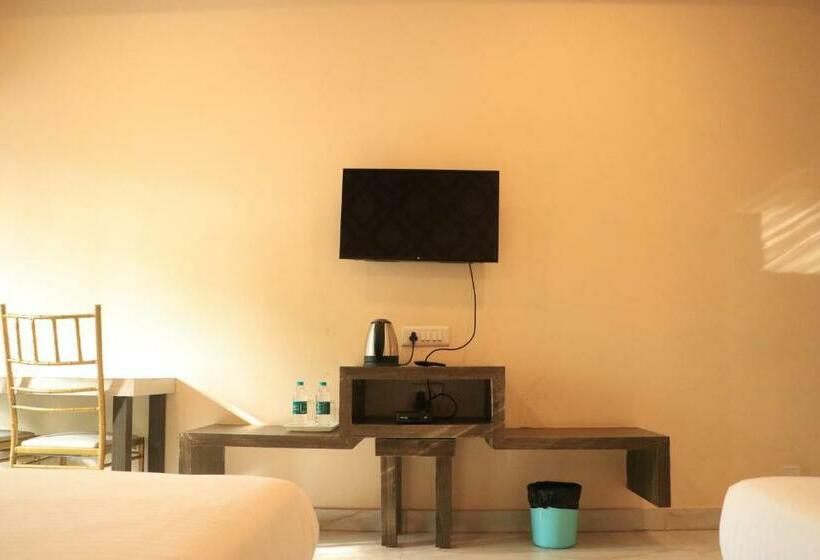 Hotel Rang Mahal Resort