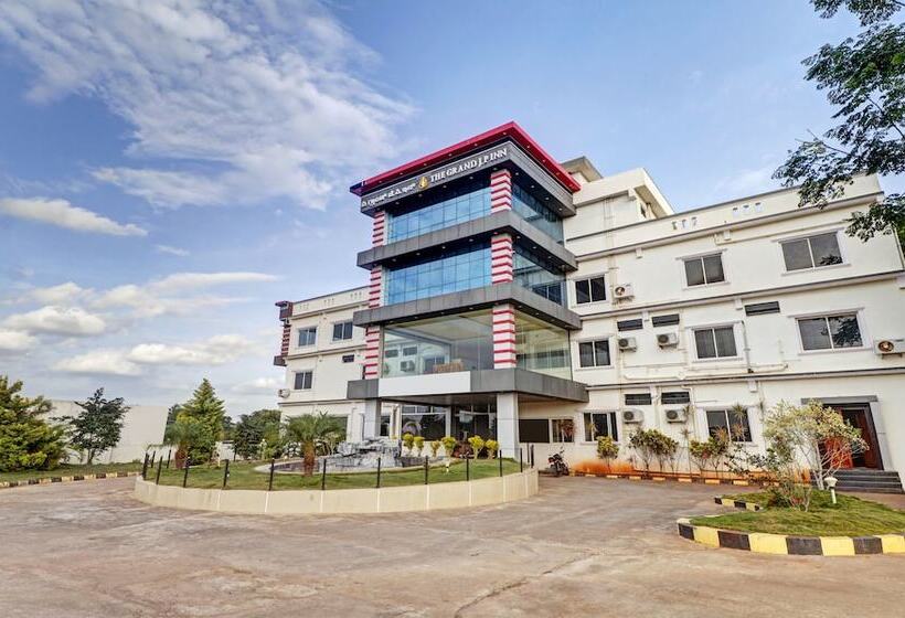 ホテル Grand Jp Inn Near 2 Km From Gundlupet Bus Stand