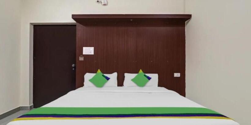 ホテル Grand Jp Inn Near 2 Km From Gundlupet Bus Stand