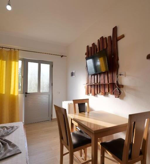 هتل Tropikal Freskia Bunec