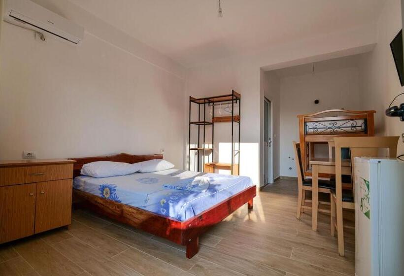 هتل Tropikal Freskia Bunec