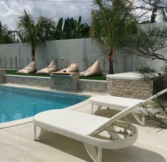 Общежитие Kelapa Surf Villa