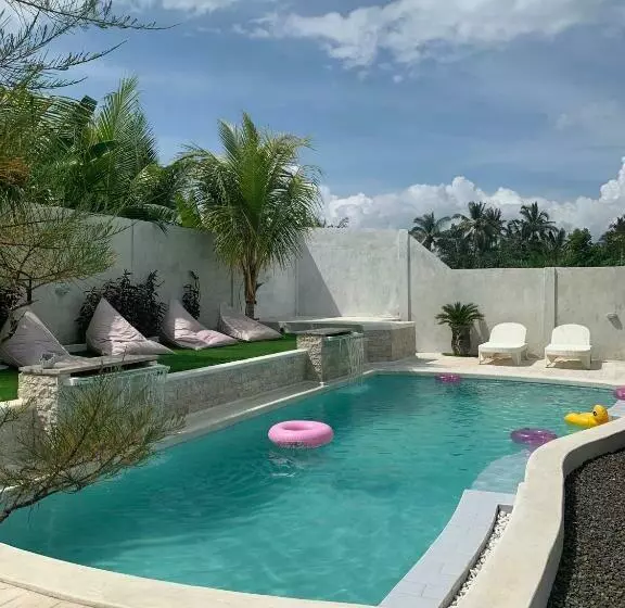 Retkeilymaja Kelapa Surf Villa