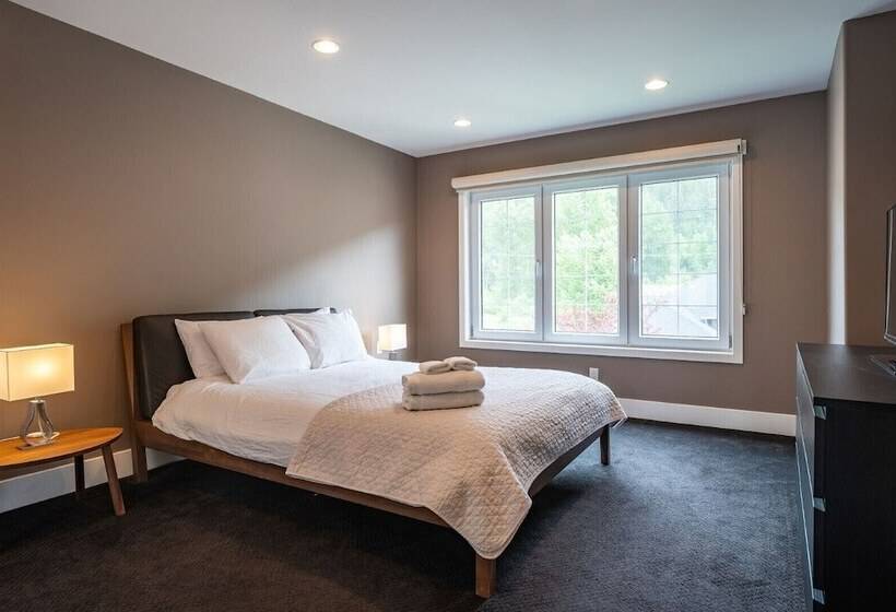 Aspen Lodge By Revelstoke Vacations