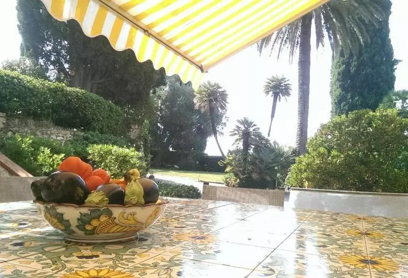 تختخواب و صبحانه Resort Villa San Luca Citr8031