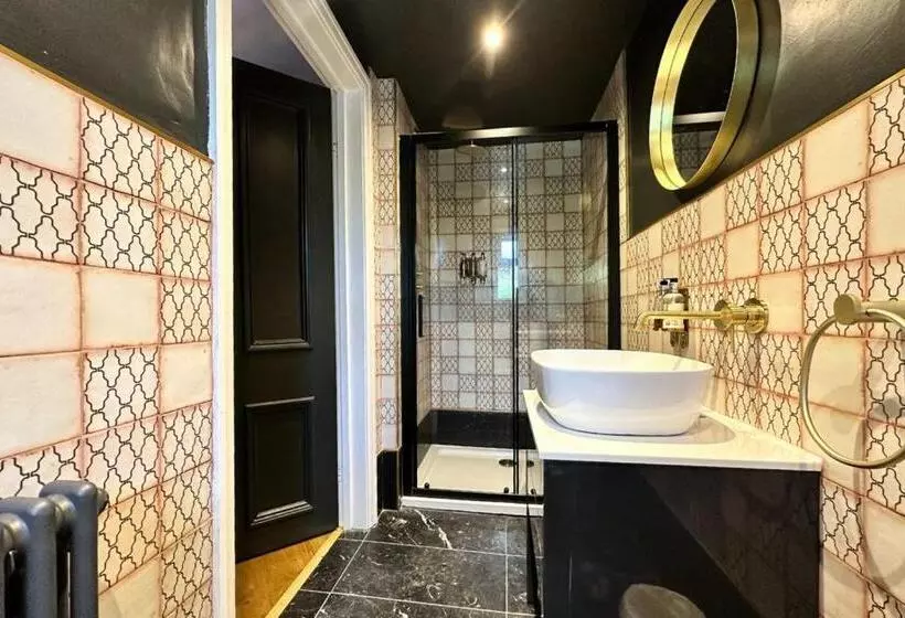 Dragon Villas By Maison Parfaite   Luxury Studios & Apartments   Harrogate