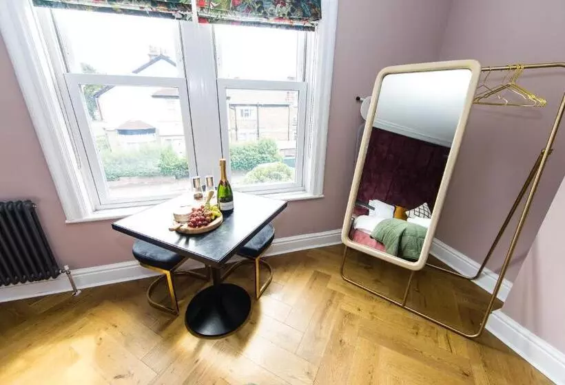 Dragon Villas By Maison Parfaite   Luxury Studios & Apartments   Harrogate
