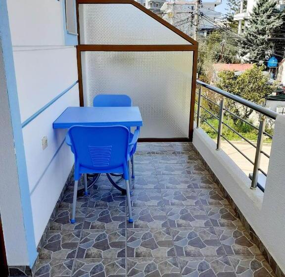 בית מלון כפרי Vila Shuka Ksamil