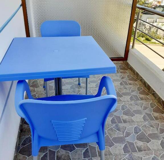 בית מלון כפרי Vila Shuka Ksamil