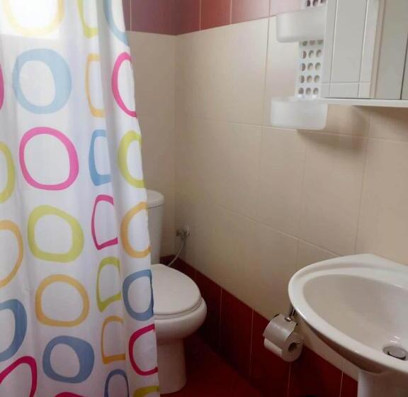 בית מלון כפרי Vila Shuka Ksamil