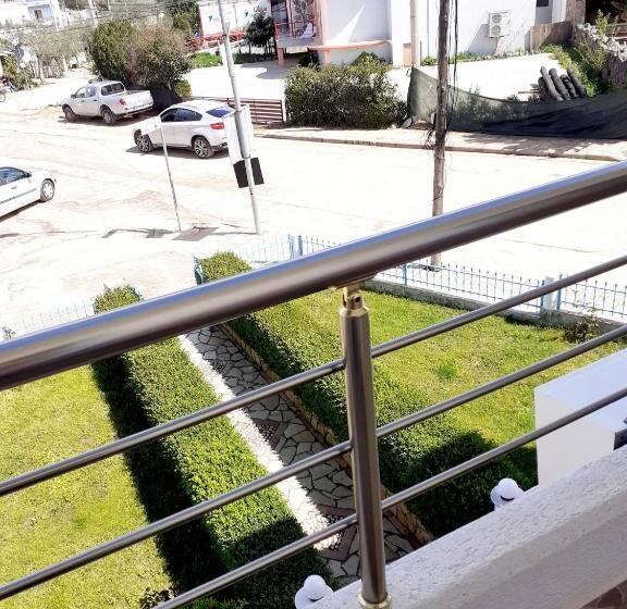 בית מלון כפרי Vila Shuka Ksamil